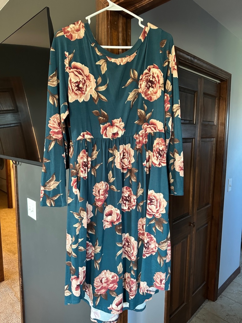 Reborn J Teal Floral Long-Sleeve Midi Dress